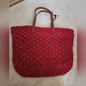 Dress Barn burgundy straw crochet zipper top tote new